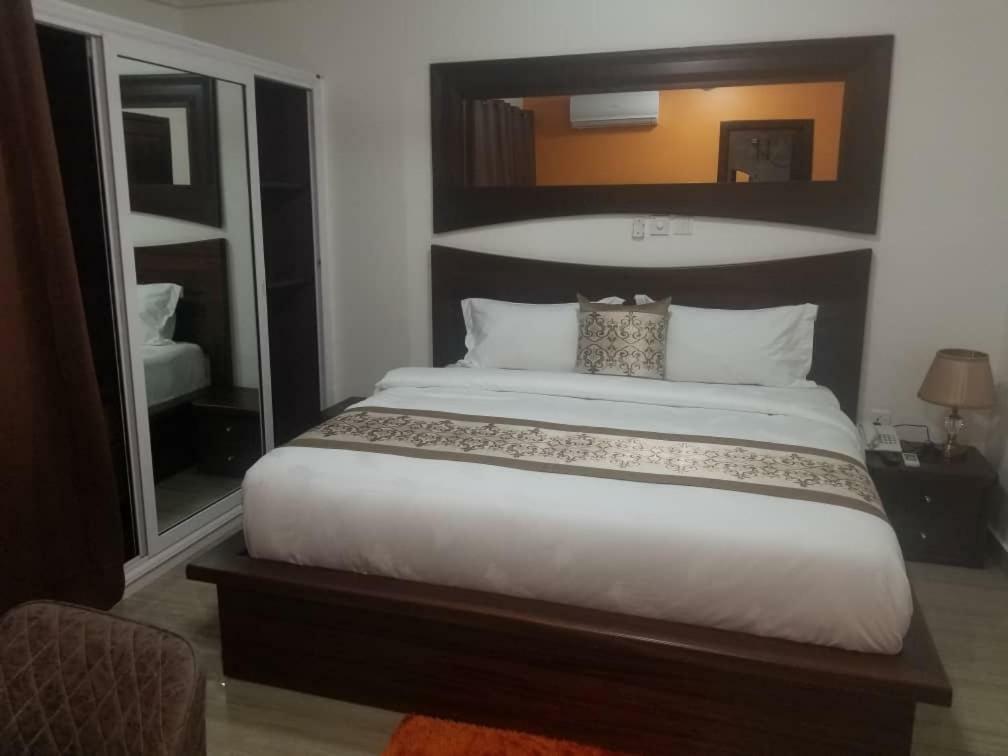 Grace Garden Hotel Sekondi-Takoradi Eksteriør billede